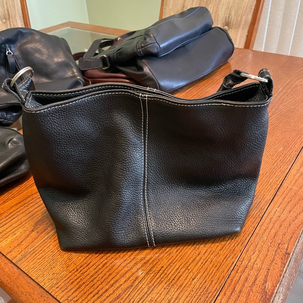 Maxima Milano leather purse
